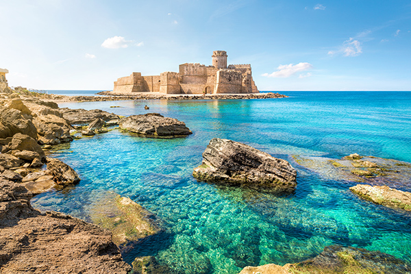 escursione-a-le-castella-isola-di-capo-rizzuto.jpg
